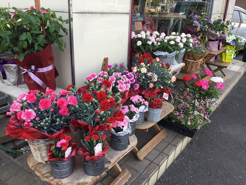 富士市の花屋ローズヒップの母の日のお花のプレゼントのイメージ画像１