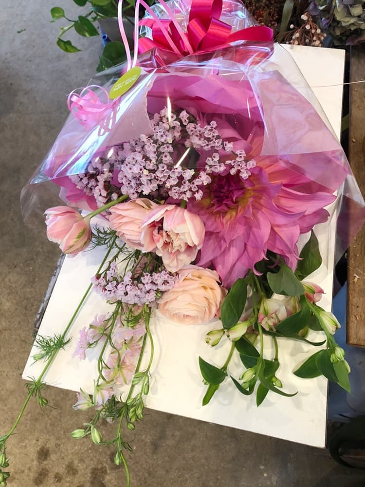 富士市花屋ローズヒップの2020年の母の日のお花のプレゼントのイメージ画像５