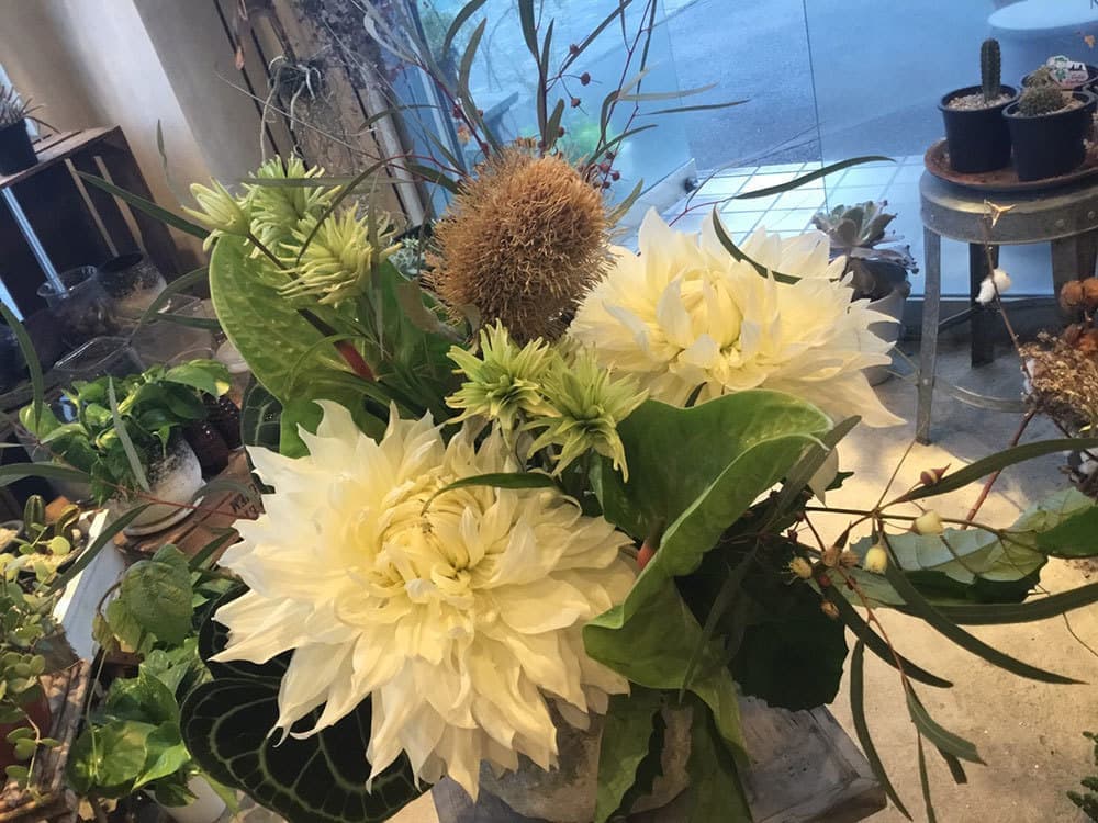 富士市のお花屋さんローズヒップの花束・アレンジメントの写真1