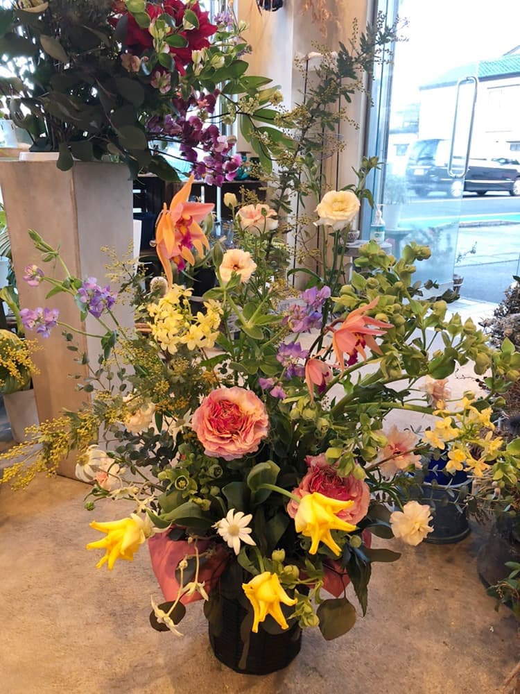 おしゃれなお花屋さんローズヒップの送別の記念におすすめのお花2021年2月27日の画像１