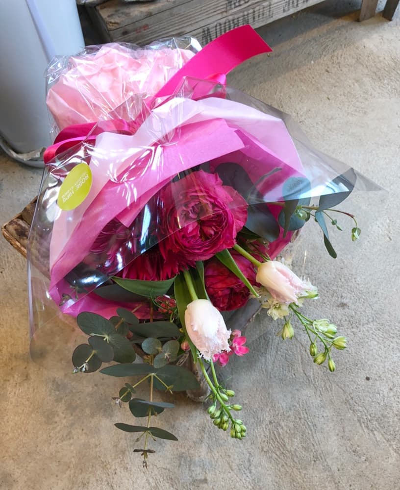 富士市花屋ローズヒップの2021年の母の日のおしゃれな花束のプレゼント７