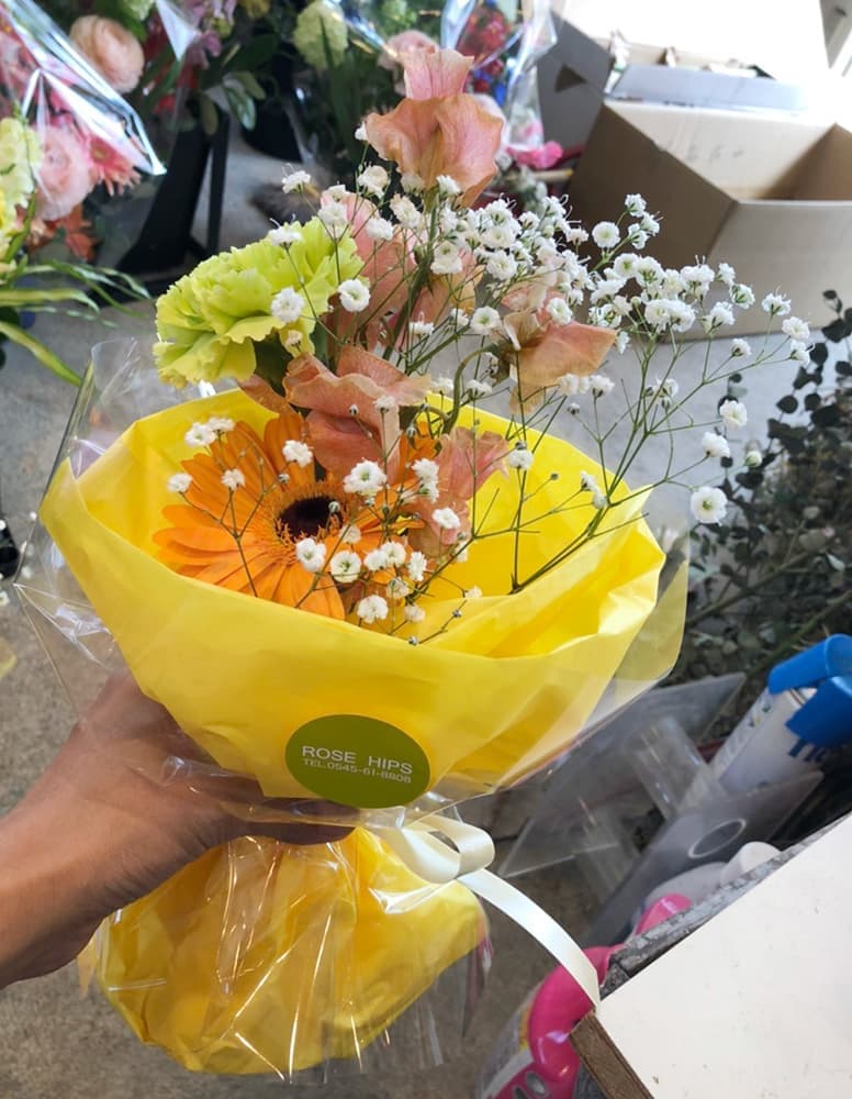 富士市花屋ローズヒップの2021年の母の日のおしゃれな花束のプレゼント１６