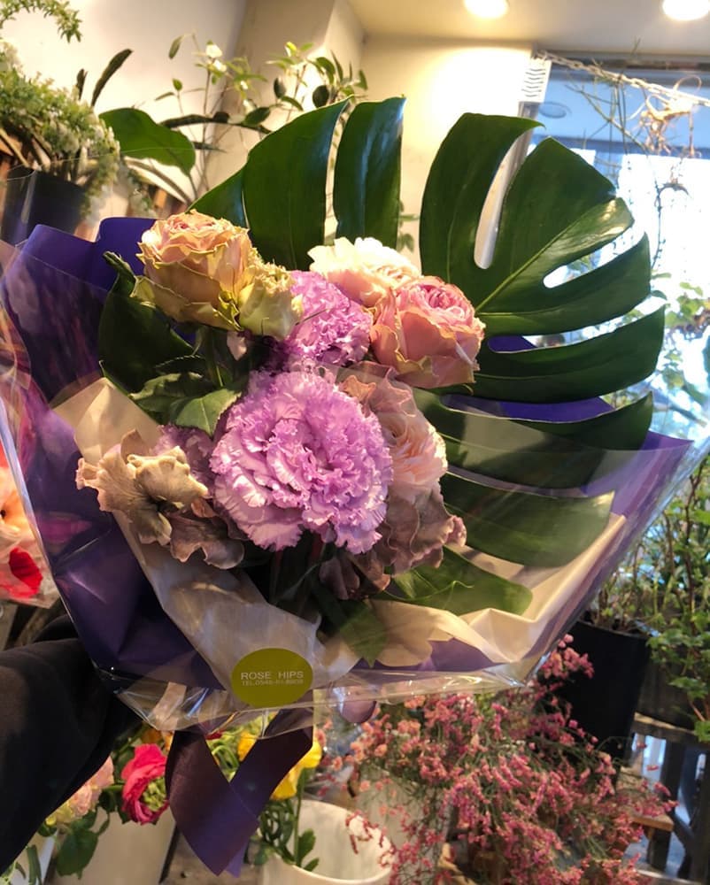 富士市花屋ローズヒップの2021年の母の日のおしゃれな花束のプレゼント２３