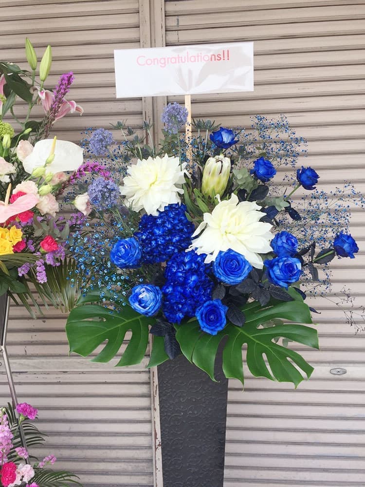 富士市のお花屋さんローズヒップの開店祝いのスタンド花の写真31