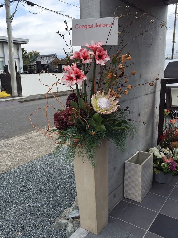 富士市のお花屋さんローズヒップの開店祝いのスタンド花の写真27