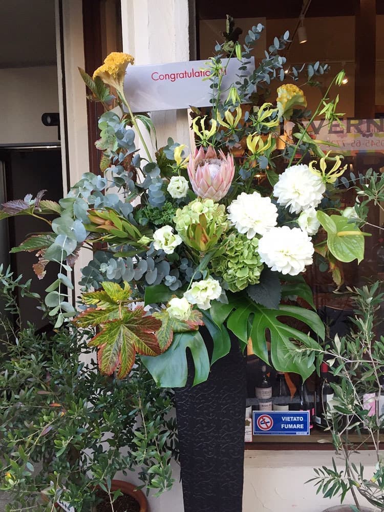富士市のお花屋さんローズヒップの開店祝いのスタンド花の写真26