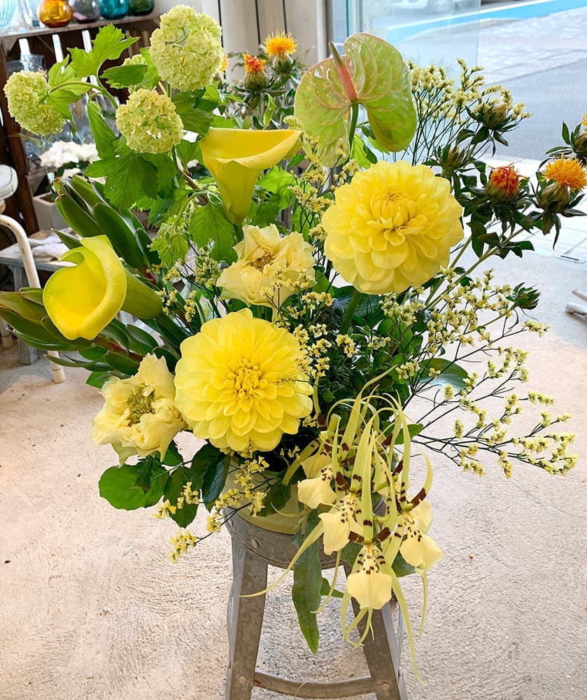 富士市花屋ローズヒップの2021年5月2日の母の日のおしゃれなお花のプレゼント２