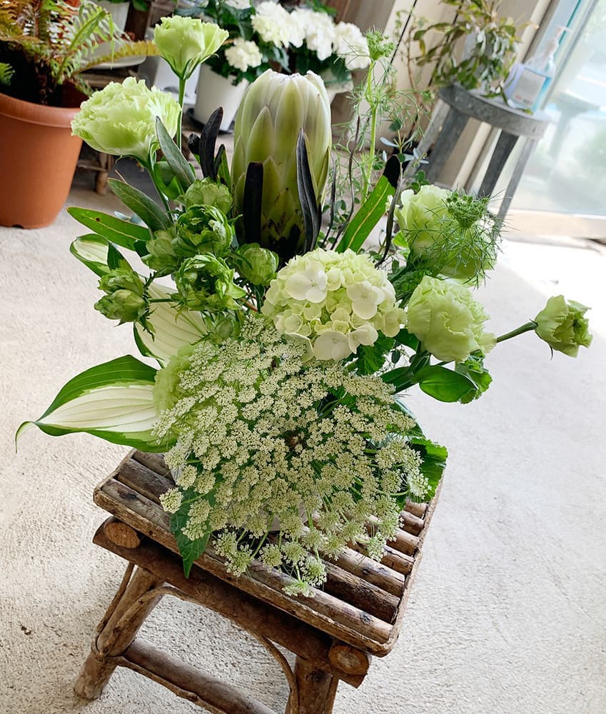富士市花屋ローズヒップの2021年5月2日の母の日のおしゃれなお花のプレゼント５