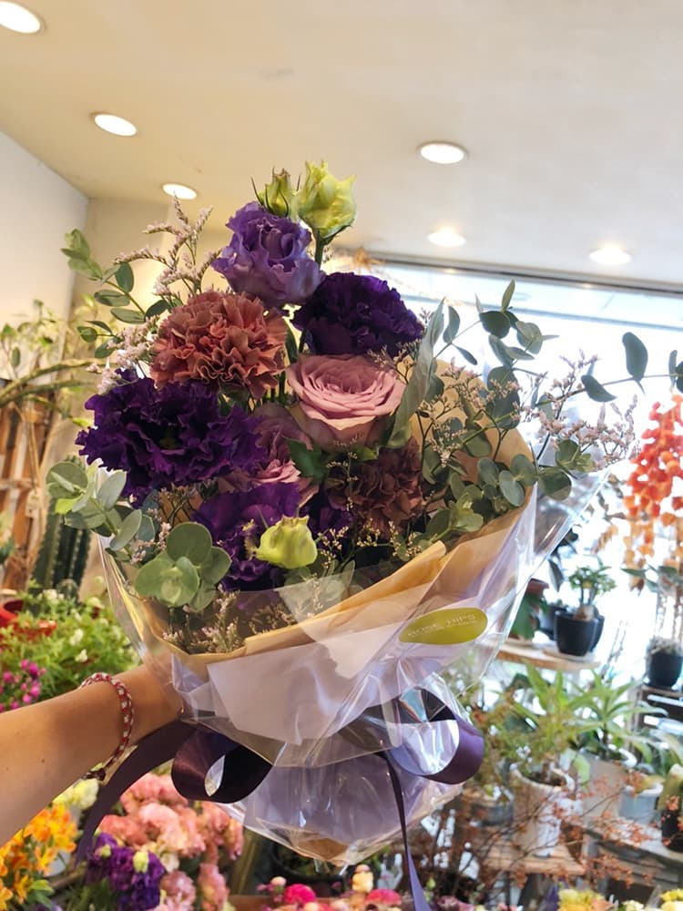富士市花屋ローズヒップの2021年11月2日の花束のプレゼント（贈り物）１０