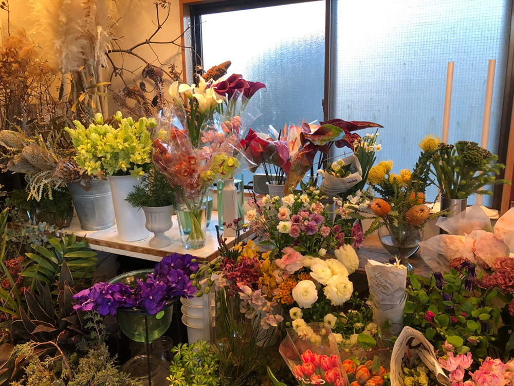 富士市花屋ローズヒップの2021年12月27日のおしゃれなお花屋さんの店内の写真1