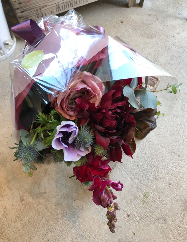 富士市おしゃれ花屋ローズヒップの卒園卒業送別記念の花束の画像４