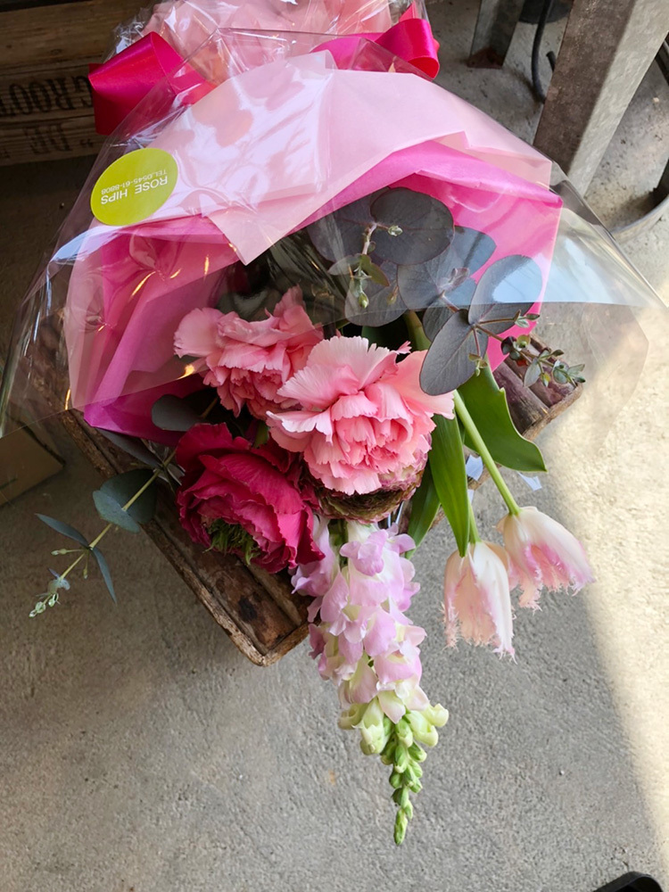 富士市おしゃれ花屋ローズヒップの卒園卒業送別記念の花束の画像１３