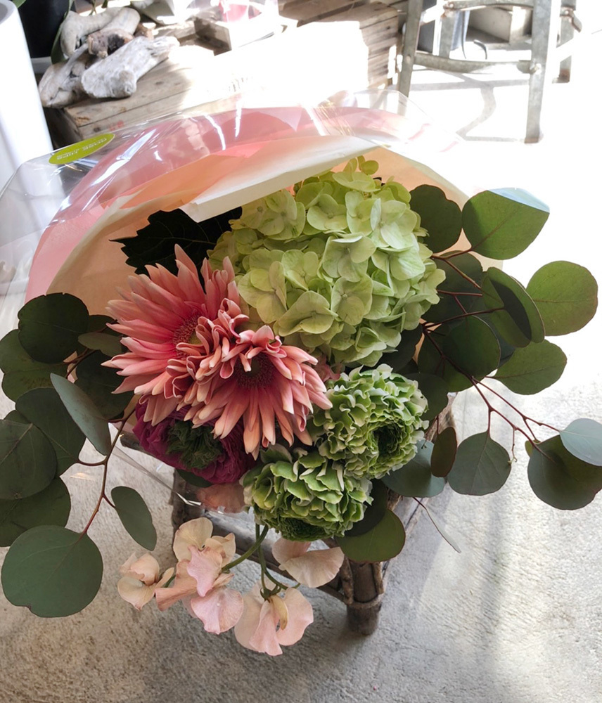 富士市おしゃれ花屋ローズヒップの卒園卒業送別記念の花束の画像１４