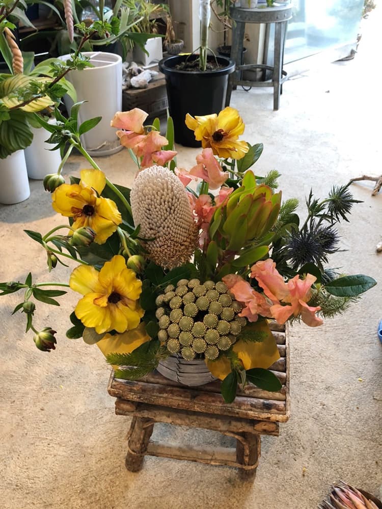 富士市おしゃれ花屋ローズヒップの卒園卒業送別記念のお花のアレンジメントの画像６