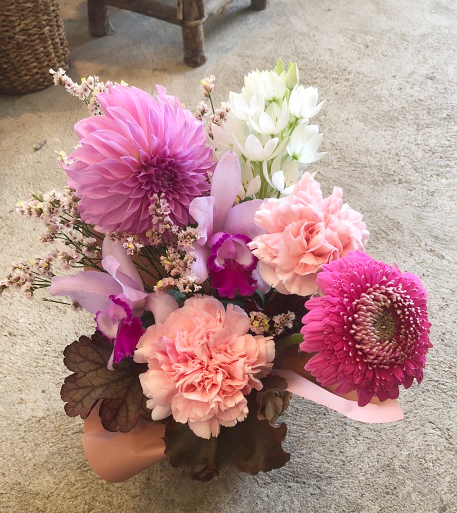 富士市花屋ローズヒップの2022年の母の日のお花のプレゼント