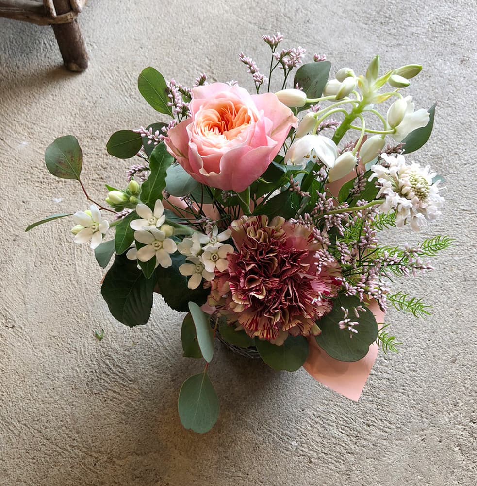 富士市花屋ローズヒップの2023年4月22日の、おしゃれな母の日のお花のプレゼント9