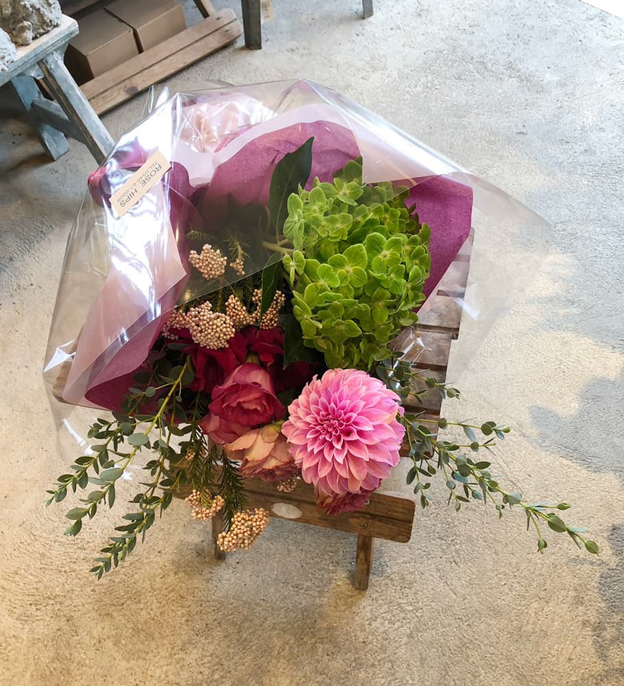 富士市花屋ローズヒップの敬老の日のお花のプレゼント特集のアレンジメント