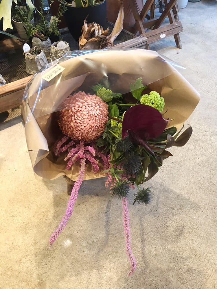 富士市おしゃれ花屋ローズヒップの2024年2月12日の卒業、卒園、送別向けの花束のプレゼント