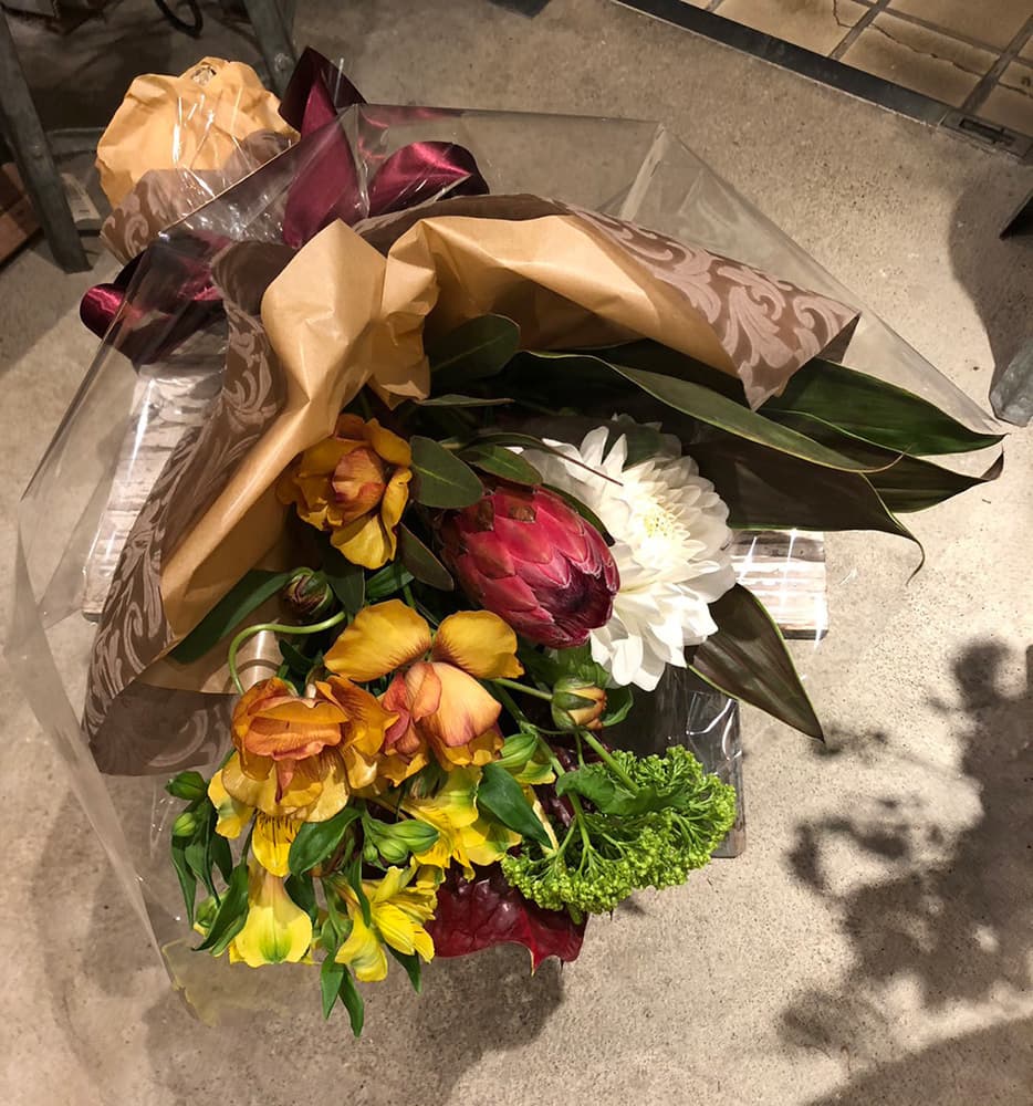富士市おしゃれ花屋ローズヒップの2023年2月15日の卒業、卒園、送別向けの花束のプレゼント30