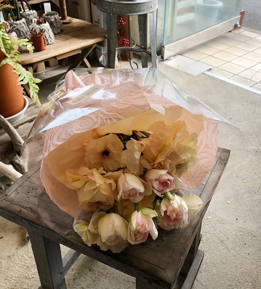 富士市おしゃれ花屋ローズヒップの2023年2月15日の卒業、卒園、送別向けの花束のプレゼント13