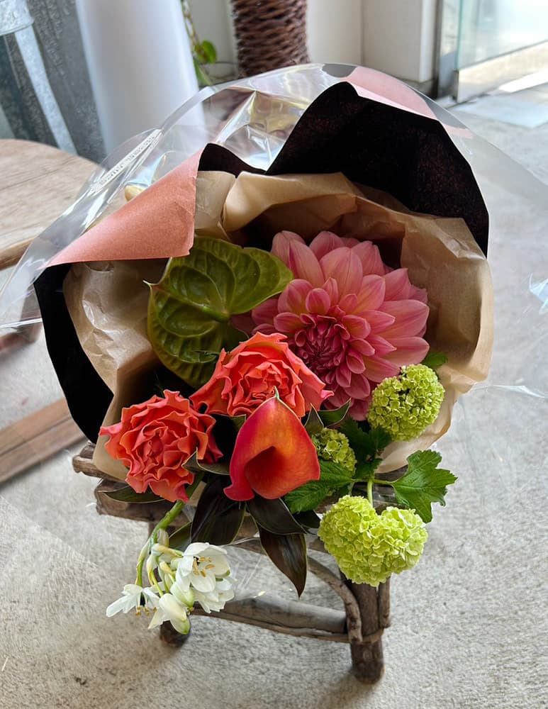 富士市おしゃれ花屋ローズヒップの2026年4月10日の母の日特集の花束