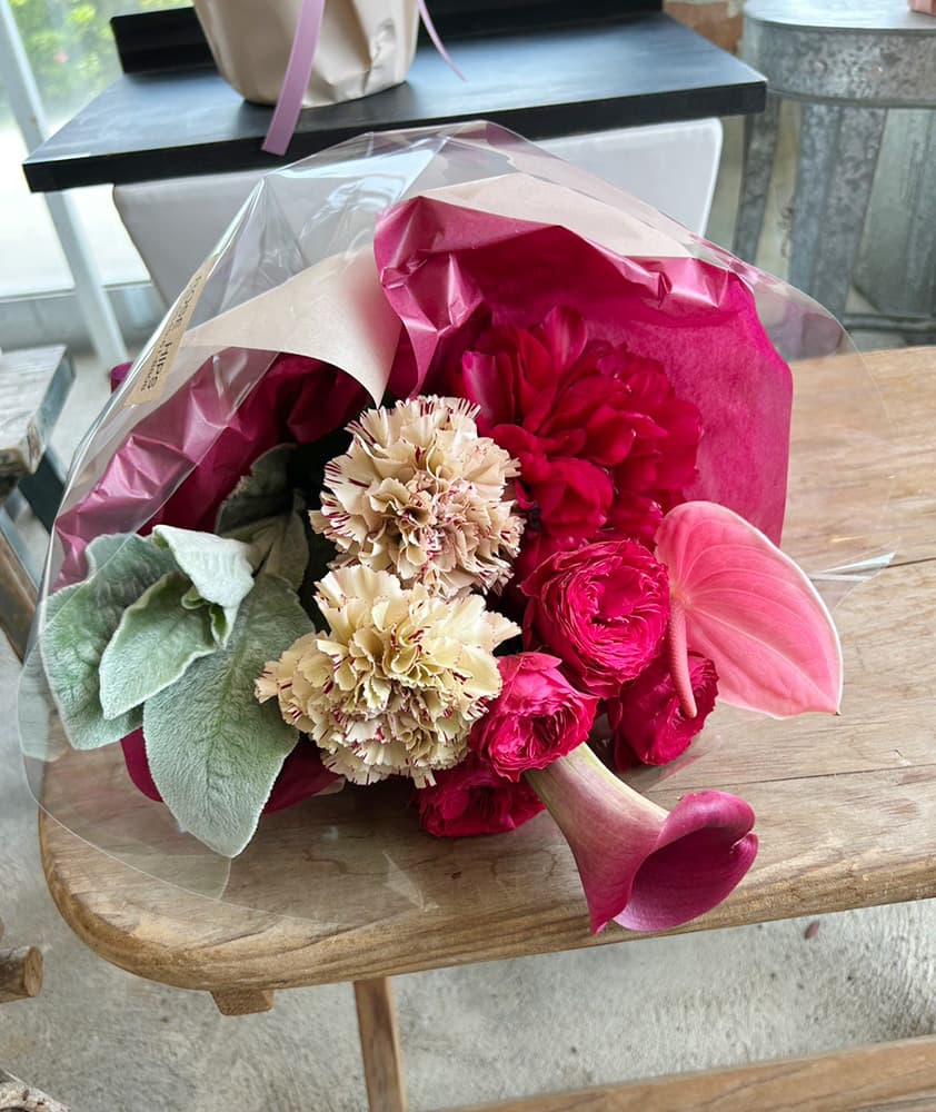 富士市おしゃれ花屋ローズヒップの2026年4月10日の母の日特集の花束